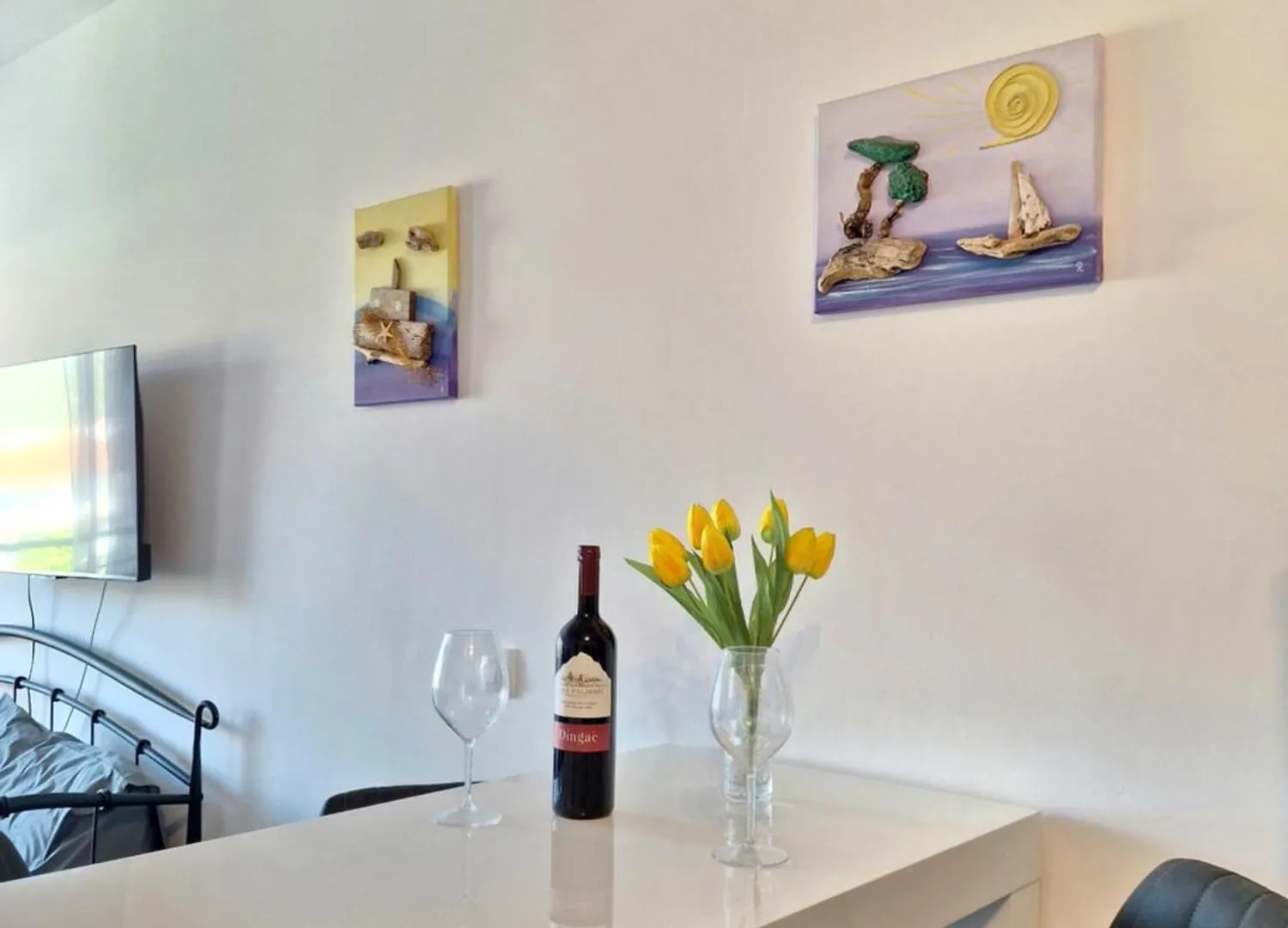 Brand New 1-Bedroom Apt W Shared Pool And Parking Trogir