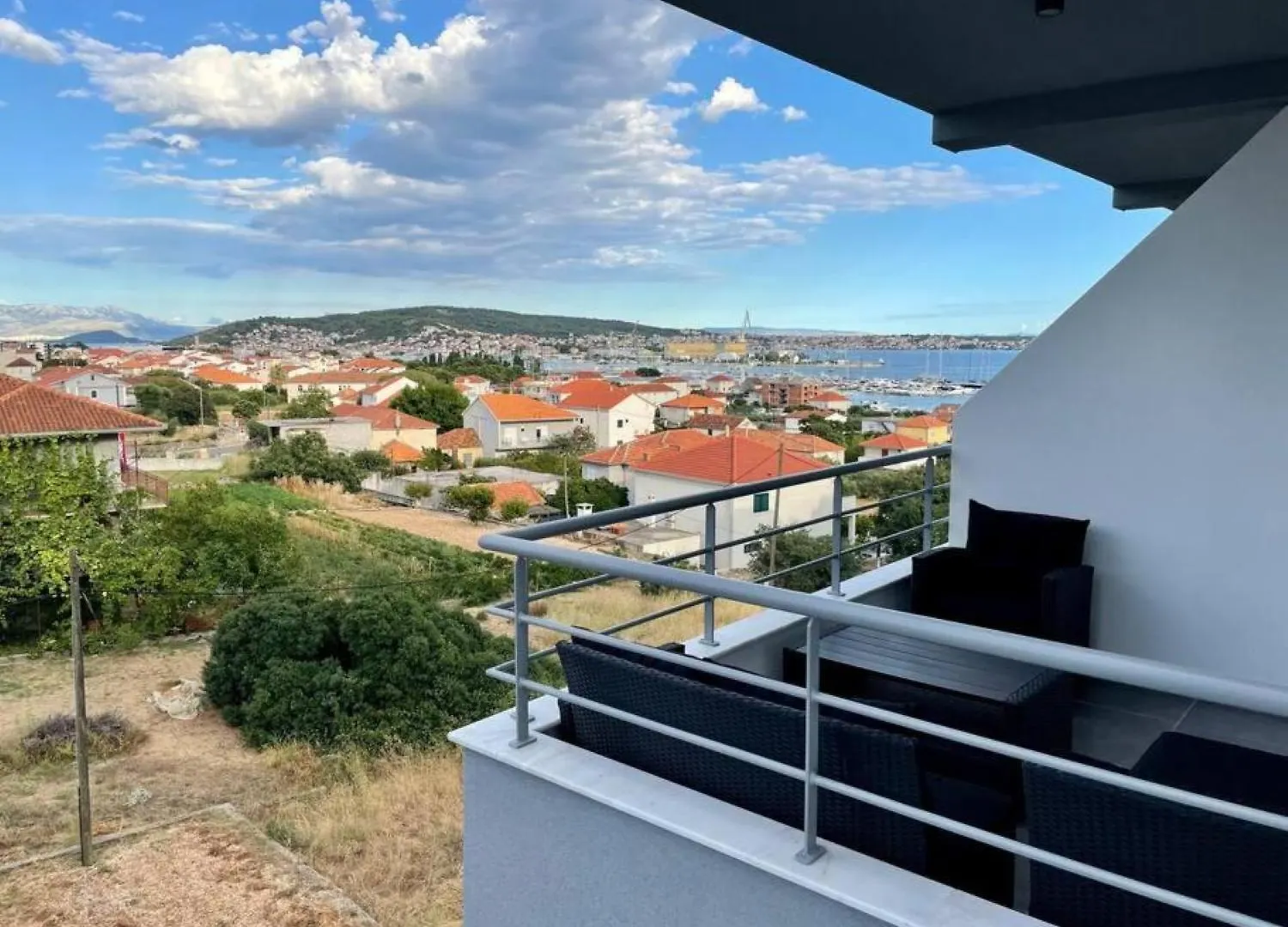Apartamento Brand New 1-Bedroom Apt W Shared Pool And Parking Trogir